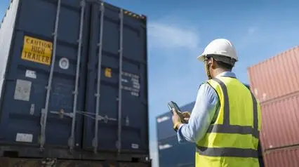 safety officer performing iso container inspection|ISO Container Inspection|7-Point Technique|ISO Container Inspection Checklist|ISO Container Inspection Checklist